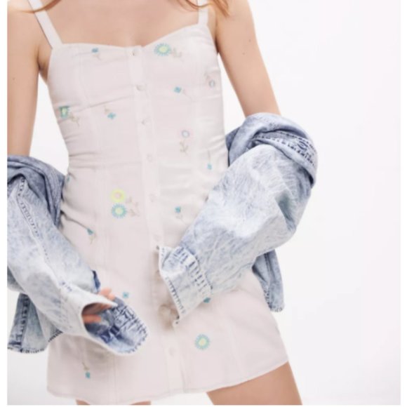 UO Aiden Embroidered Button-Front Mini Dress - Picture 3 of 12